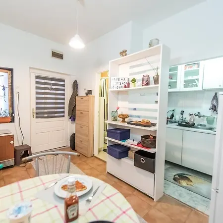 Apartment Chill Close 2 Stadium Belgrade